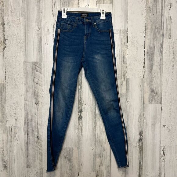 Jeans  - Picture 1 of 5